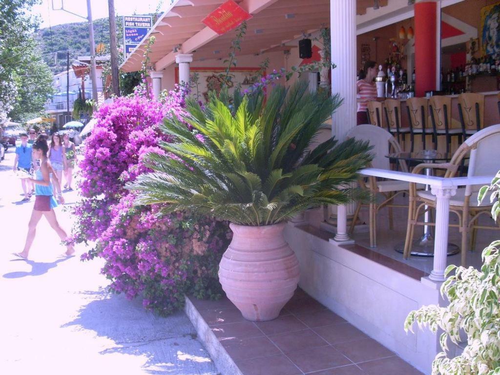 Villa Amelia Metaxata Ngoại thất bức ảnh